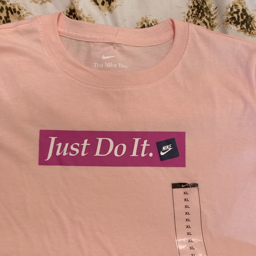 Nike woman’s tee